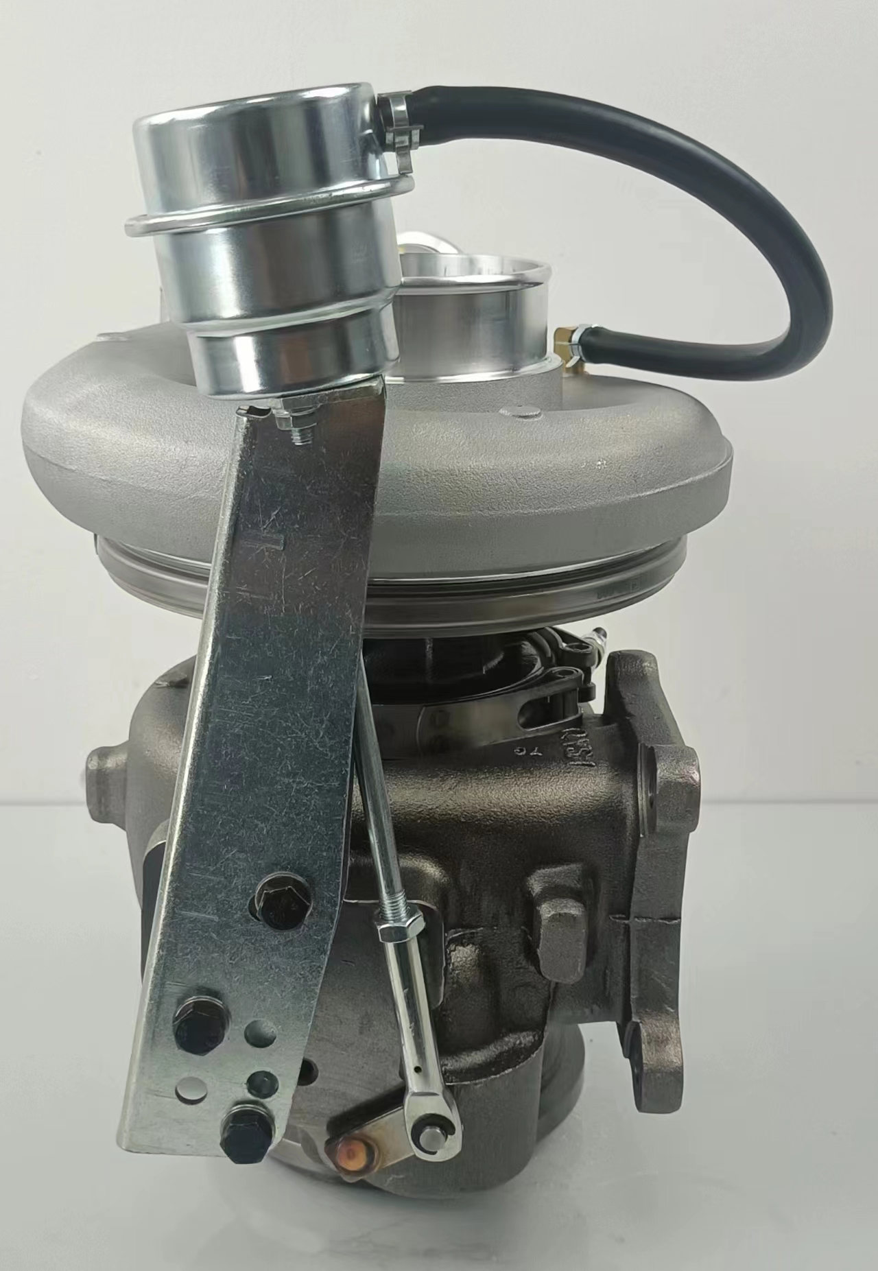 Alfredturbo Turbocharger Model HG100E4 Part number 2843414 for Xi 'an Cummins ISM11 (2)